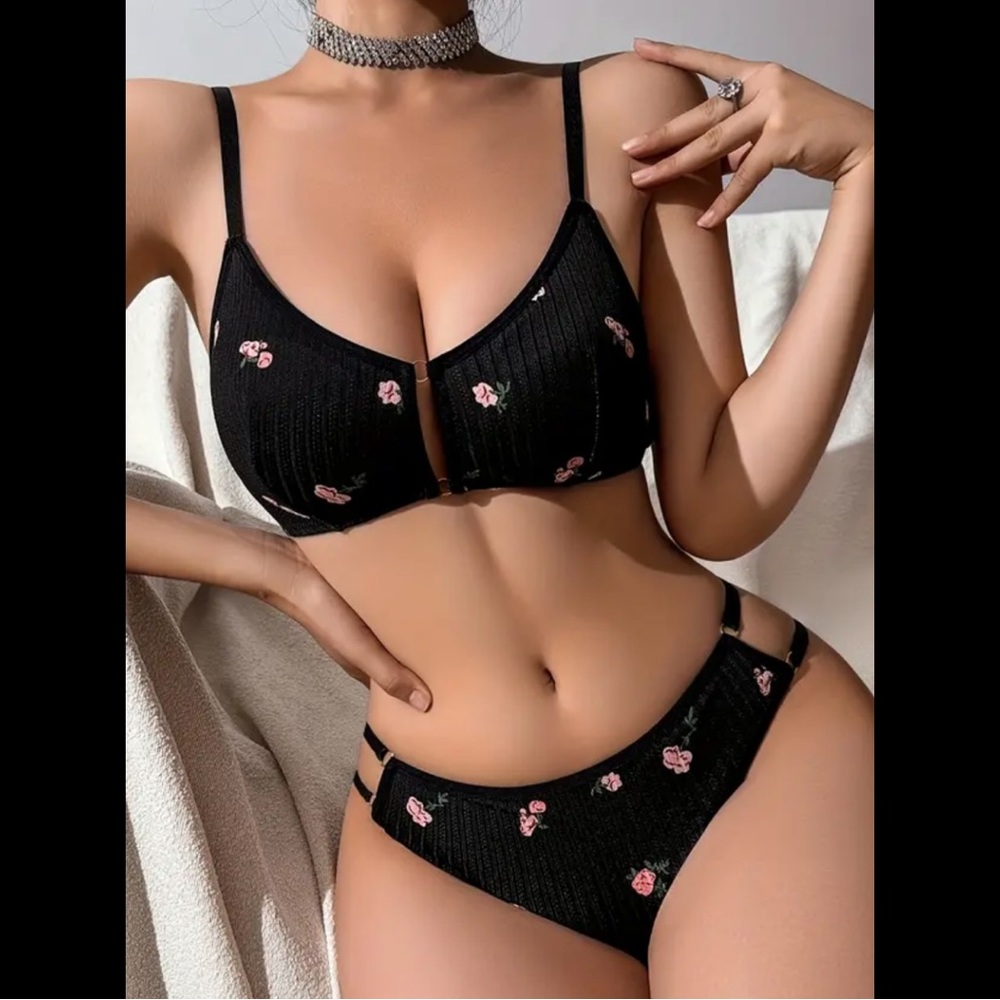 Black & Pink Rose, Lingerie Set